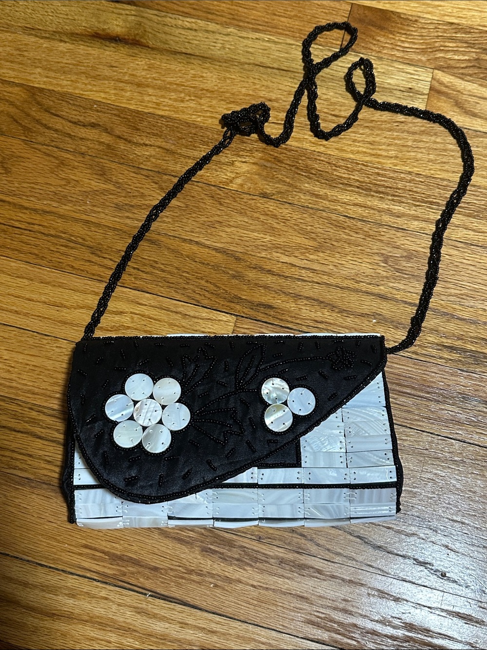 Bead and shell Clutch Shoulder Bag
